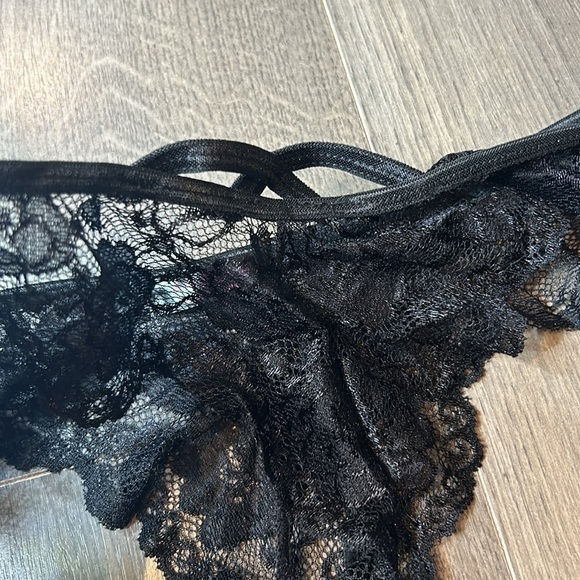 Bralette and Thong Panty Lace 2 Pc. Lingerie Set Size L Black - Picture 13 of 13
